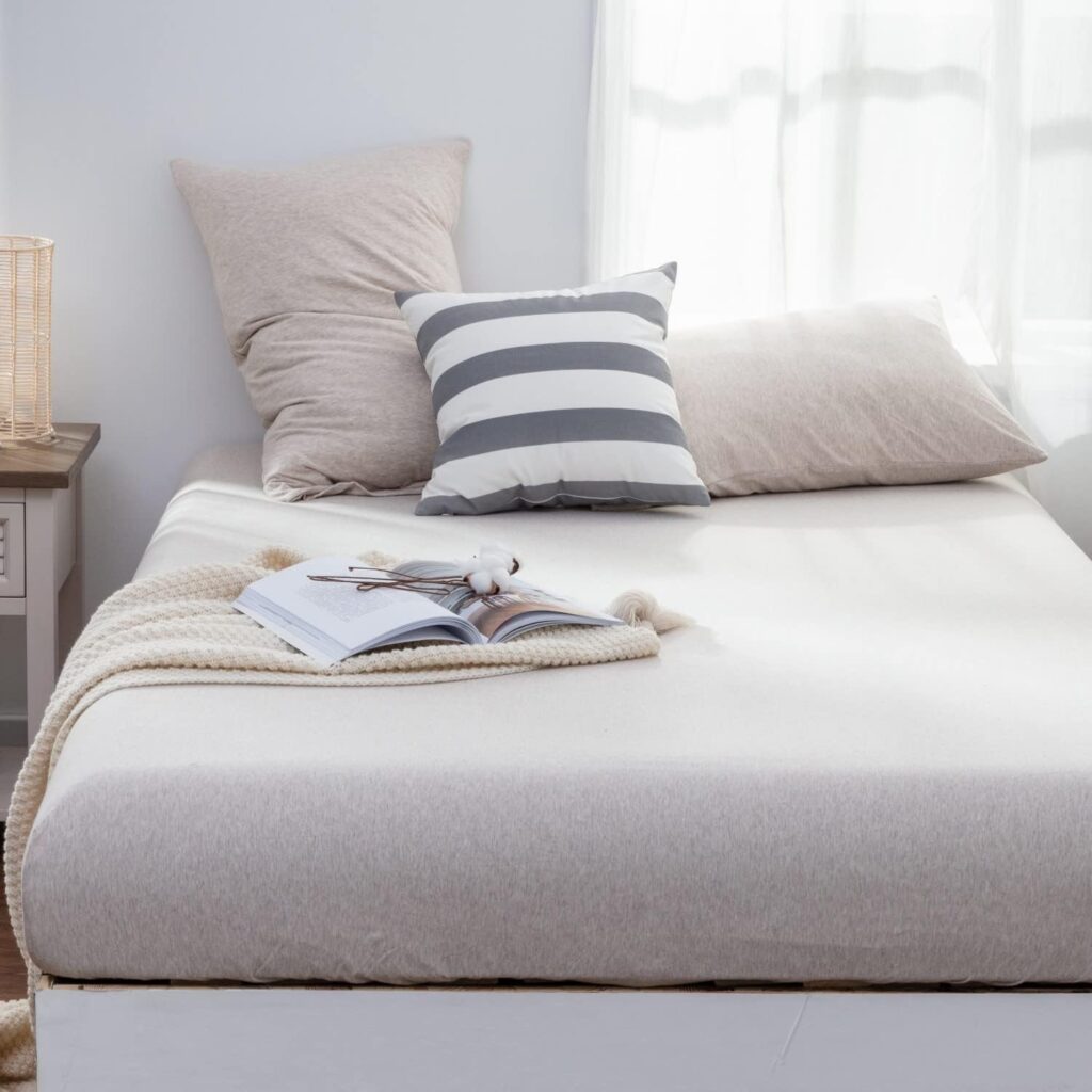 LIFETOWN 100% Jersey Knit Cotton Sheet, Extra Deep Pocket, 1 Fitted Sheet with 2 Pillowcases, Wrinkle-Free Ultra Soft (Heathered Oatmeal Beige, King)